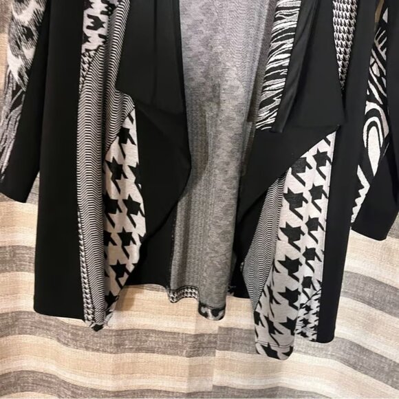 Lana Lee Black And Gray Cardigan Size Small - Picture 3 of 6